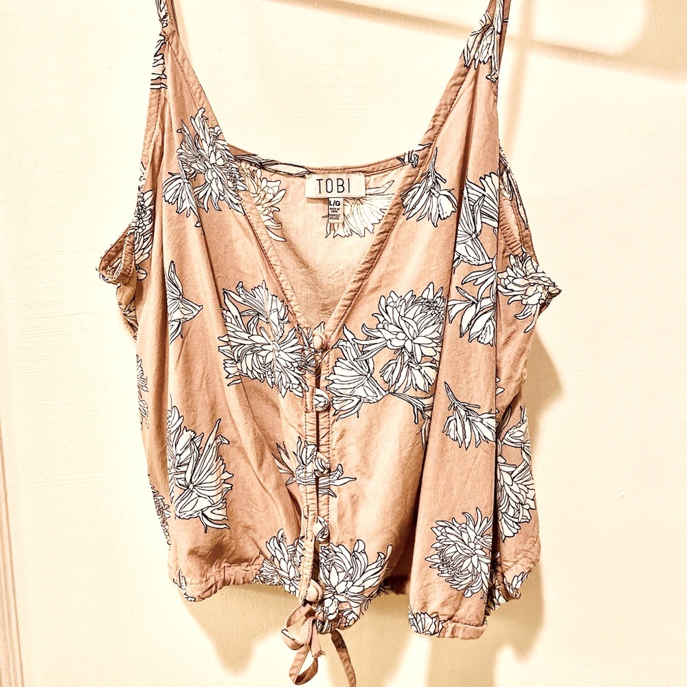 Floral printed button detailed spaghetti top